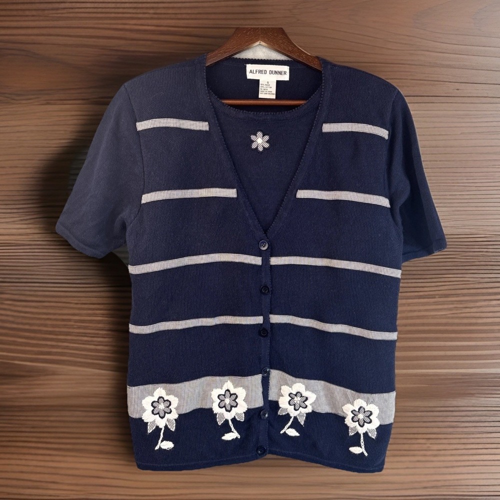 Vintage‎ 90s White Navy Embroidered Floral Faux Sweater Set Top S Dunner Stunner